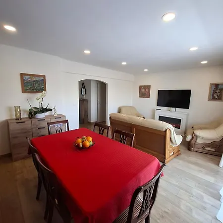 Thouse Fontainhas Appartement *